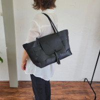 ショルダーバッグ